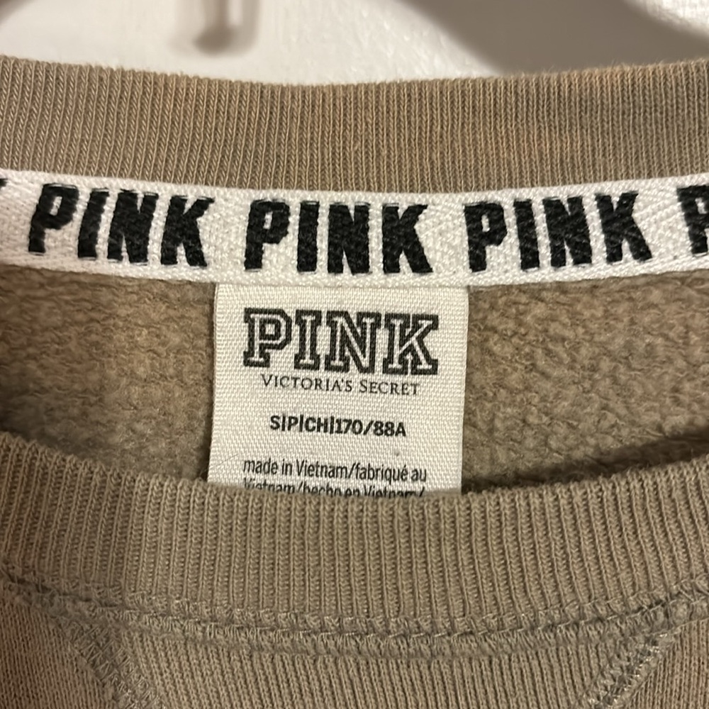 EUC VS Pink army green with embroidered flowers on sleeve oversized sweatshirt - Picture 4 of 4